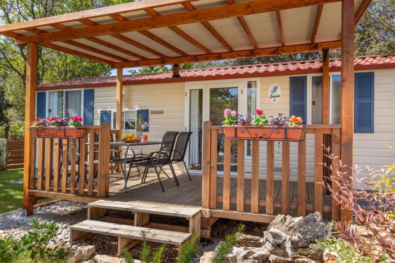 Mobile Homes Camp Green Garden Vestar Rovinj Exterior photo